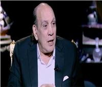 «عايز أكل عيالي».. منير مكرم يرد على منتقدي إعلان المدافن