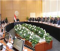 وزير الكهرباء يجتمع برؤساء شركات التوزيع لمراجعة خطة العمل وتأمين التغذية