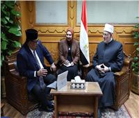التعاون التعليمي والدعوي يتصدر لقاء وكيل الأزهر وكبير وزراء ملاكا الماليزية