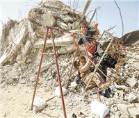 ضربات على غزة وحصار خانق واعتقالات بالضفة والقدس