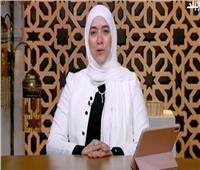 دينا أبو الخير: النبي كان يراعي صغر سن السيدة عائشة بلطف ومرح.. فيديو