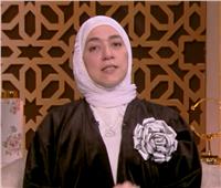 هل النوم طول النهار في رمضان يُفسد الصيام؟.. دينا أبو الخير تجيب