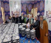 انطلاق مبادرة «مطبخ بإيد بناتها» بالمنيا وتوزيع 350 وجبة يوميًا