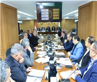 محافظ الجيزة يشدد على الانضباط وتسريع وتيرة العمل لتحسين الخدمات