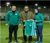 عضو مجلس إدارة الاتحاد الجزائري تشيد بمركز المنتخبات الوطنية 