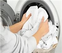 ما درجة الحرارة المثالية لغسل الملابس البيضاء؟ خبراء يوضحون