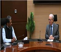 تعزيز التعاون الاقتصادي يتصدر مباحثات السفير الهندي مع نائب رئيس الوزراء 