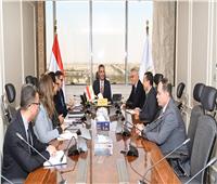 وزير التموين يتابع تنفيذ مشروع توطين صناعة صوامع تخزين الحبوب في مصر