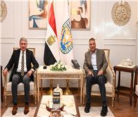 شريف فتحي يلتقي محافظ جنوب سيناء لبحث دعم القطاع السياحي وزيادة الحركة الوافدة