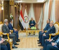 وزير الإنتاج الحربي يبحث مع «تاليس» التعاون في مجال الإلكترونيات والاتصالات العسكرية