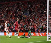 صناعة محمد صلاح.. إيكيتيكي يسجل الهدف الثاني لليفربول أمام جالاتا سراي