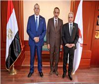 محافظ سوهاج يبحث مع  نقيب المحامين سبل التعاون