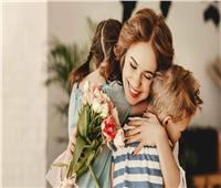 كيف أصبح عيد الأم مناسبة عالمية للاحتفاء بالحب؟