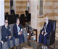 وزير الخارجية يجري مباحثات مع رئيس الوزراء اللبناني في بيروت وينقل رسالة دعم من السيسي