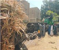 خروج قطار محمل بـ «القصب» عن مساره بأسوان