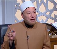 هل يجوز إدخال الأم دار مسنين رغم القدرة على رعايتها؟.. أمين الفتوى يجيب