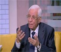 تلوث الطعام أخطرها.. حسام موافي يكشف أسباب الإصابة بجرثومة المعدة