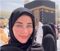 ظهور مميز لـ يارا السكري من داخل الحرم المكي | شاهد