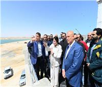 وزيرة الإسكان تتفقد مشروعات البحيرات الجنوبية «نيو مارينا»