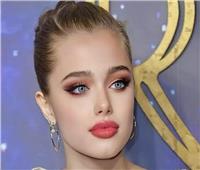 ابنة أنجلينا جولي تخطف الأنظار مع أول ظهور لها بعالم الفن | شاهد
