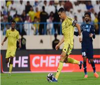 ثنائية رونالدو وفيليكس.. النصر يتخطى الأخدود ويبتعد بصدارة الدوري السعودي