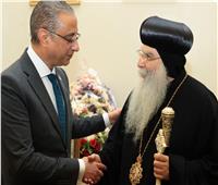 محافظ الجيزة يزور مطرانية شمال الجيزة لتقديم التهنئة بعيد القيامة