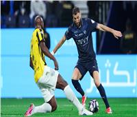 بنزيما يقود الهلال أمام السد في دوري أبطال آسيا