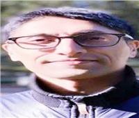 لماذا السير الذاتية أقدر الكتب على تحدى «الطبيعى»؟
