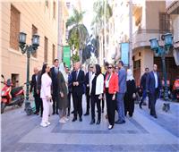 محافظ القاهرة وسفيرة النوايا الحسنة بالأمم المتحدة يتفقدان سوق العتبة