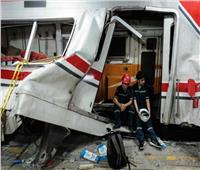 بالصور..تفاصيل حادث تصادم قطارين في اندونيسيا