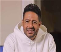 محمد حماقي أوشك على إنهاء ألبومه الجديد ويستعد لـ«ديو» غنائي مع شيرين