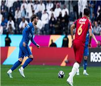  الهلال يتقدم على ضمك في الشوط الأول