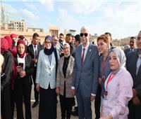 رئيس جامعة المنوفية يشهد فعالية فلكية لرصد البقع الشمسية بكلية العلوم