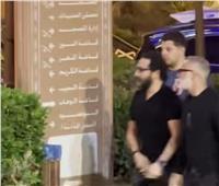 أحمد حلمي يقدم واجب العزاء في والد حمدي الميرغني
