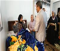 وفد «تعليم الإسكندرية» يزور الطالبة ضحية زميلتيها في المدرسة بالعجمي
