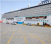 ميناء السخنة يستقبل السفينة CRYSTAL SERENITY بحمولة 1100 فرد