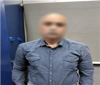 خلاف على مكان انتظار سيارة ينتهي بتلفيات وسبّ بين جارين بالنزهة