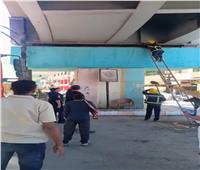 إنقاذ قطة عالقة أعلى كوبري نجع حمادي