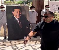 رامي صبري يشارك في تشييع جنازة هاني شاكر