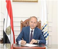 محافظ القاهرة يشرف على أعمال نقل موقف السيدة عائشة إلى مكانه الجديد 