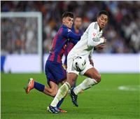 انطلاق مباراة برشلونة وريال مدريد في الدوري الإسباني