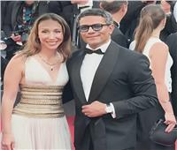 آسر ياسين وزوجته يتألقان في مهرجان "كان السينمائي"