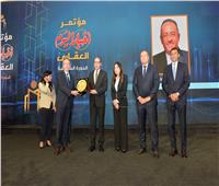 فيديو| مؤتمر أخبار اليوم العقاري يكرّم المهندس طارق الجمال تقديرًا لدوره في دعم التنمية العمرانية