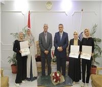 محافظ قنا يكرم أوائل مسابقة «كوديفر» والمتأهلين للمسابقة الدولية بإندونيسيا