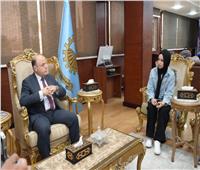 محافظ الغربية يكرم سلمى أشرف بعد حصدها المركز الثاني عالميا في الروبوتات