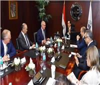 مصر وألمانيا تبحثان تعزيز العلاقات الاستثمارية