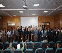 بحضور مصطفى بكري.. جامعة قنا تناقش مشروعات تخرج إعلام 2026 