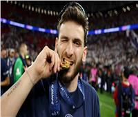 كفاراتسخيليا نجم باريس أفضل لاعب في دوري أبطال أوروبا