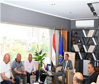 محافظ أسوان يستعرض مع نائب وزير الإسكان تحديات قطاع مياه الشرب والصرف الصحي