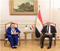وزير التعليم يلتقي وزيرة التكوين المهني الجزائرية لبحث التعاون المشترك  